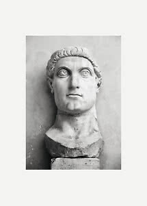 Poster in bianco e nero con primo piano di un busto antico in marmo su sfondo chiaro