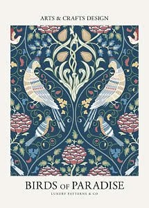 Poster mit dekorativem Arts-&-Crafts-Muster aus Vögeln und Blumen auf dunkelblauem Hintergrund