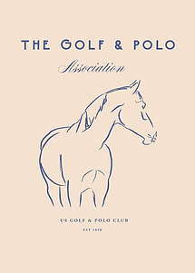 Hest i koboltblå stregtegning på sand, set bagfra med hovedet drejet tilbage, under tekst om golf- og poloklub