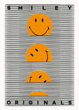 Grafisk plakat med teksten "Smiley Originals" og fire orange smileys bag sorte vandrette striber
