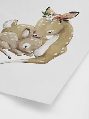 Illustration af rådyrmor med blomsterkrans, der krammer sit rådyrkid