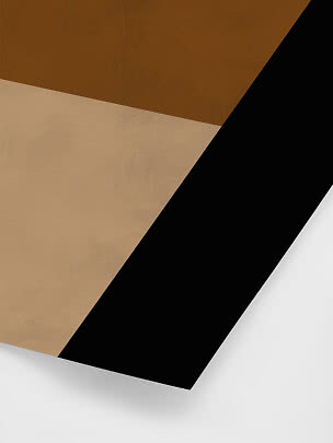 Arte da parete astratta con forme diagonali marroni, beige, nere e bianche