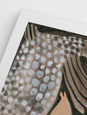 Primo piano di stampa d’arte astratta incorniciata con motivi beige, neri e bianchi