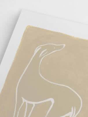 Affiche beige abstraite avec dessin au trait blanc d’une silhouette sur fond blanc
