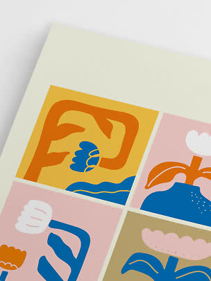 Abstracte poster met kleurrijke grafische vlakken in geel, roze, blauw en oranje
