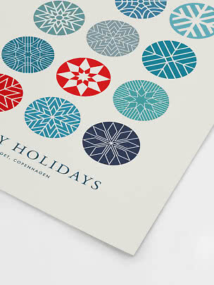 Plakat med farverige ovale juleornamenter og teksten My Holidays Copenhagen
