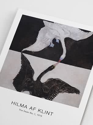 Konstposter med två svanar, en vit och en svart, ur Hilma af Klints The Swan No. 1, 1915