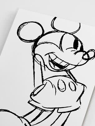 Illustrazione in bianco e nero di Topolino su sfondo bianco