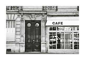 Facciata in bianco e nero con doppia porta decorata e vetrina del caffè con insegna CAFE.