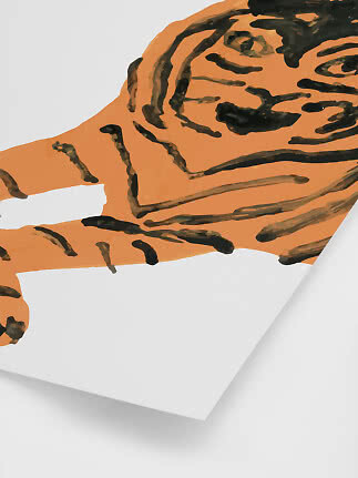 Abstrakte Wandkunst mit orangefarbenem Tigergesicht auf weißem Hintergrund, als Poster mit Ecke