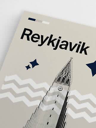 Poster mit Schriftzug Reykjavik und stilisiertem Kirchturm, Zickzackmuster und Sternen