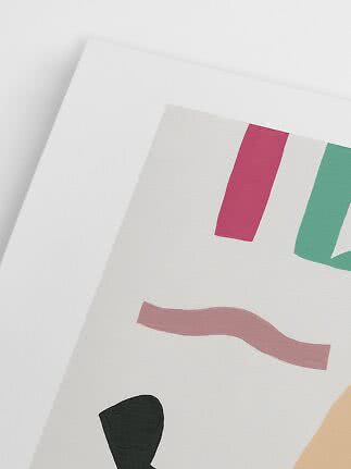 Nahaufnahme eines abstrakten Kunstdrucks auf weißem Papier mit Farbformen