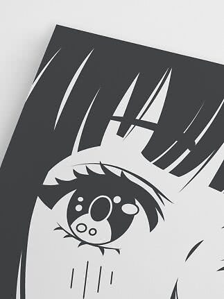 Zwart-witte poster met close-up van een anime-oog en zwart haar