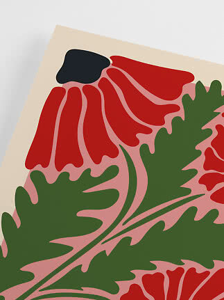Estampado floral abstracto con pétalos rojos y grandes hojas verdes sobre fondo claro