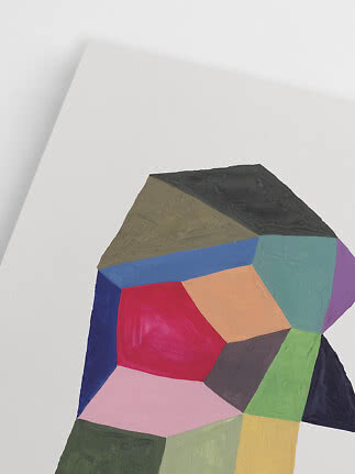 Abstraktes Gemälde mit farbigen geometrischen Formen auf weißem Hintergrund