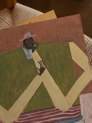 Ilustración de una persona sentada con chaqueta verde, pantalones amarillos y sombrero rosa