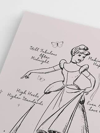 Hellrosa Poster mit schwarzer Linienzeichnung einer Prinzessin, Schmetterlingen und Handschrift