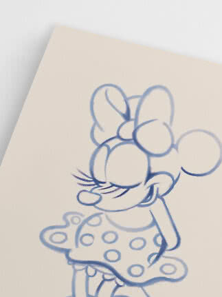Nahaufnahme einer blauen Linienzeichnung von Minnie Maus auf hellem Hintergrund