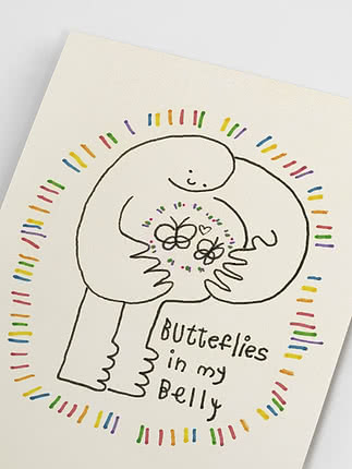Illustration av figur med fjärilar i magen, färgglad ram och texten “Butterflies in my Belly”
