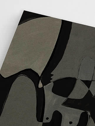 Primo piano in diagonale della stampa senza cornice che mostra il grigio irregolare dove un blocco di tono tocca una curva nera