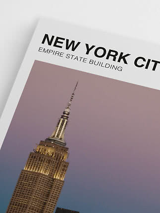 Poster med Empire State Building och texten New York City på vit bakgrund