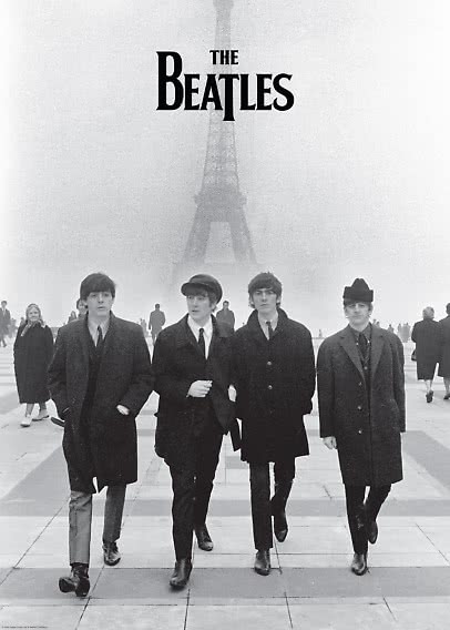 Sort-hvid plakat med The Beatles foran Eiffeltårnet i tåge