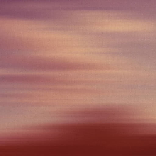 Un cielo scomposto in striature malva e rosa polveroso sopra una massa compatta di rosso vino, senza alcun orizzonte