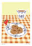 Illustration af kaffekop, kanelbullar på tallerken og jordbær på ternet dug