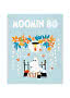 Jasnoniebieski plakat Moomin 80 z Muminkiem na łóżku pod kwiatami i wiszącą lampą