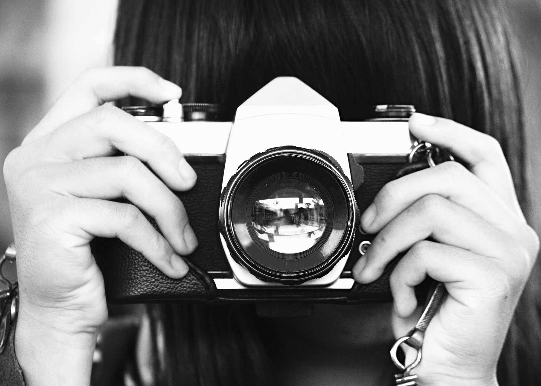 Vintage Photographer Poster - Black and white camera photo (21x30 cm)