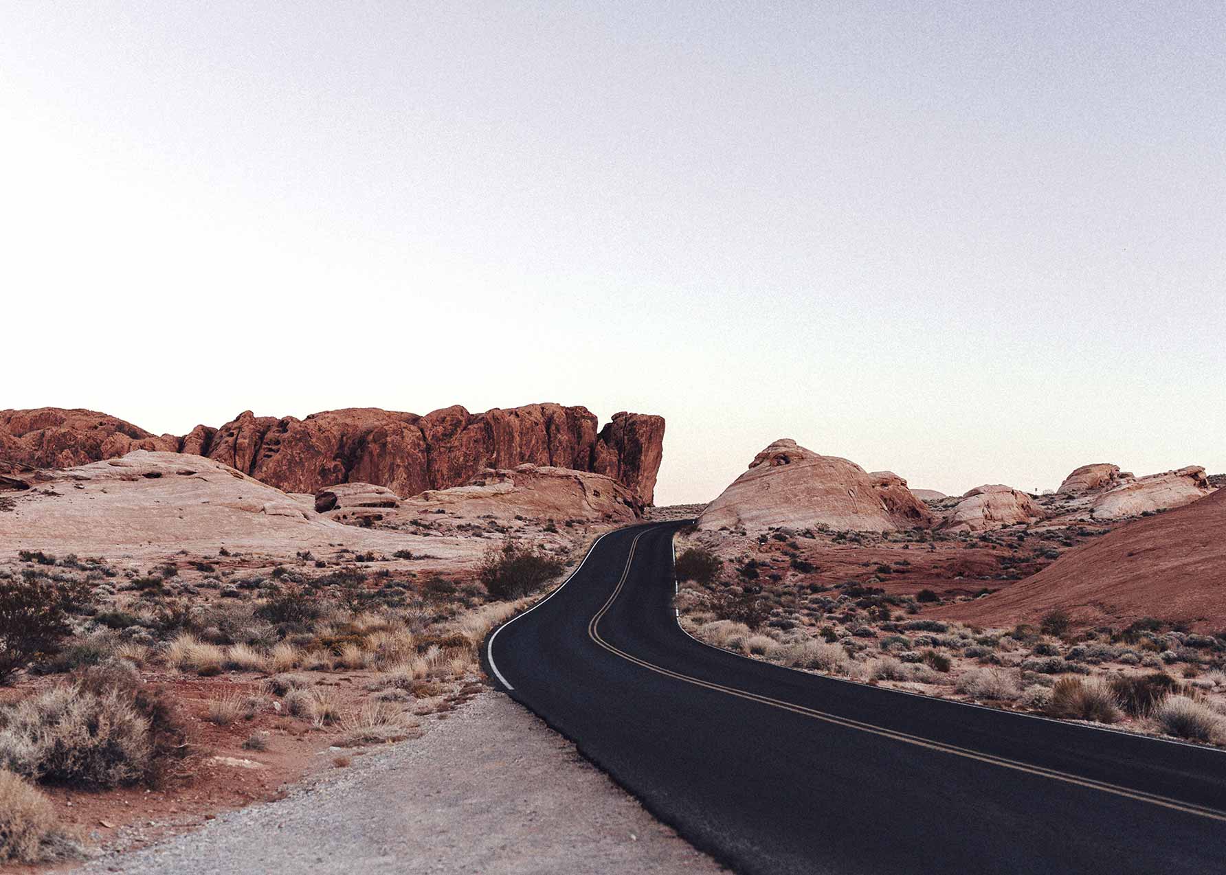 Open Road Poster - Wüstenlandschaftsfotografie (40x50 cm)
