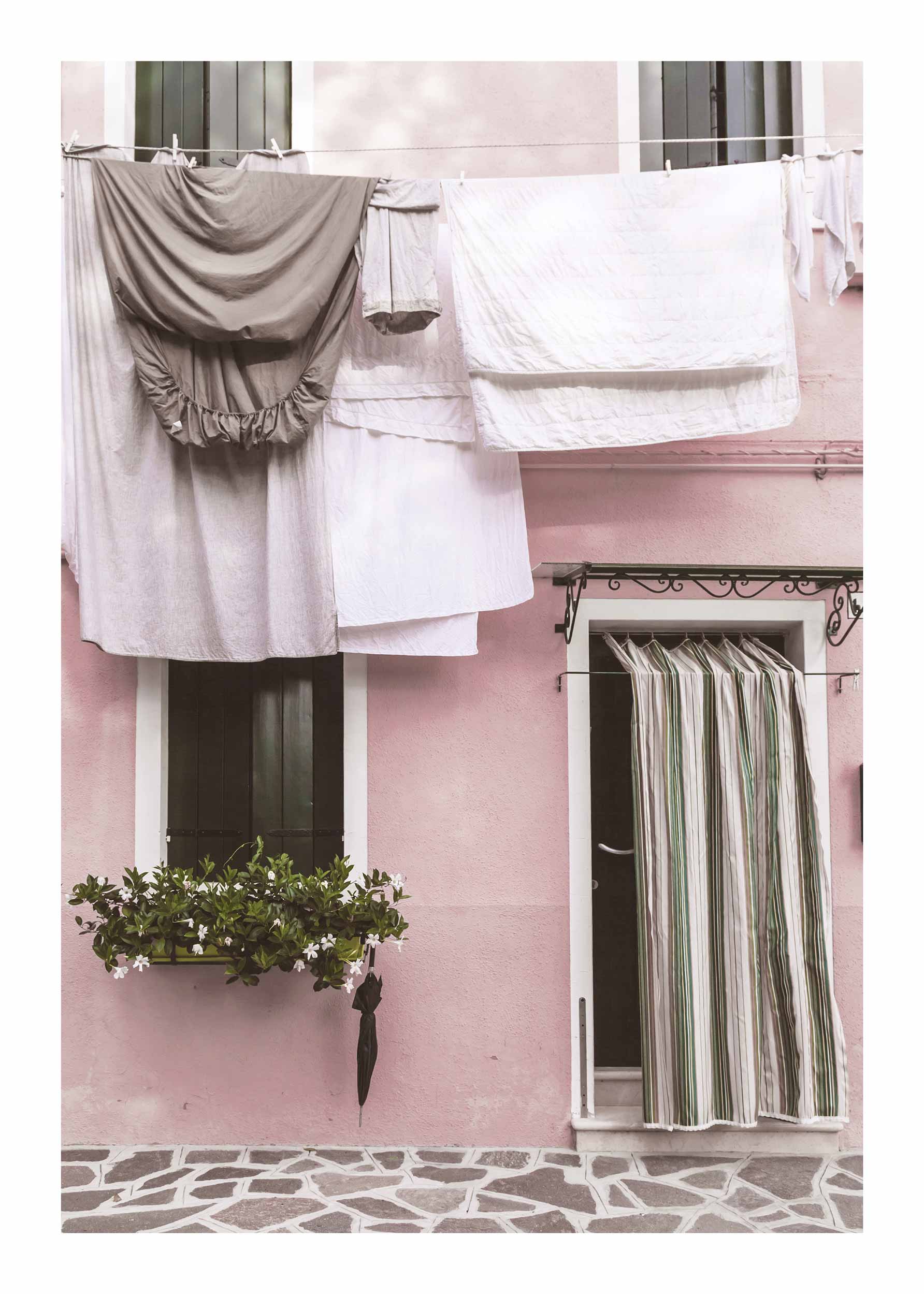 Pink Building Close-Up Poster - Architecture photo (40x50 cm)
