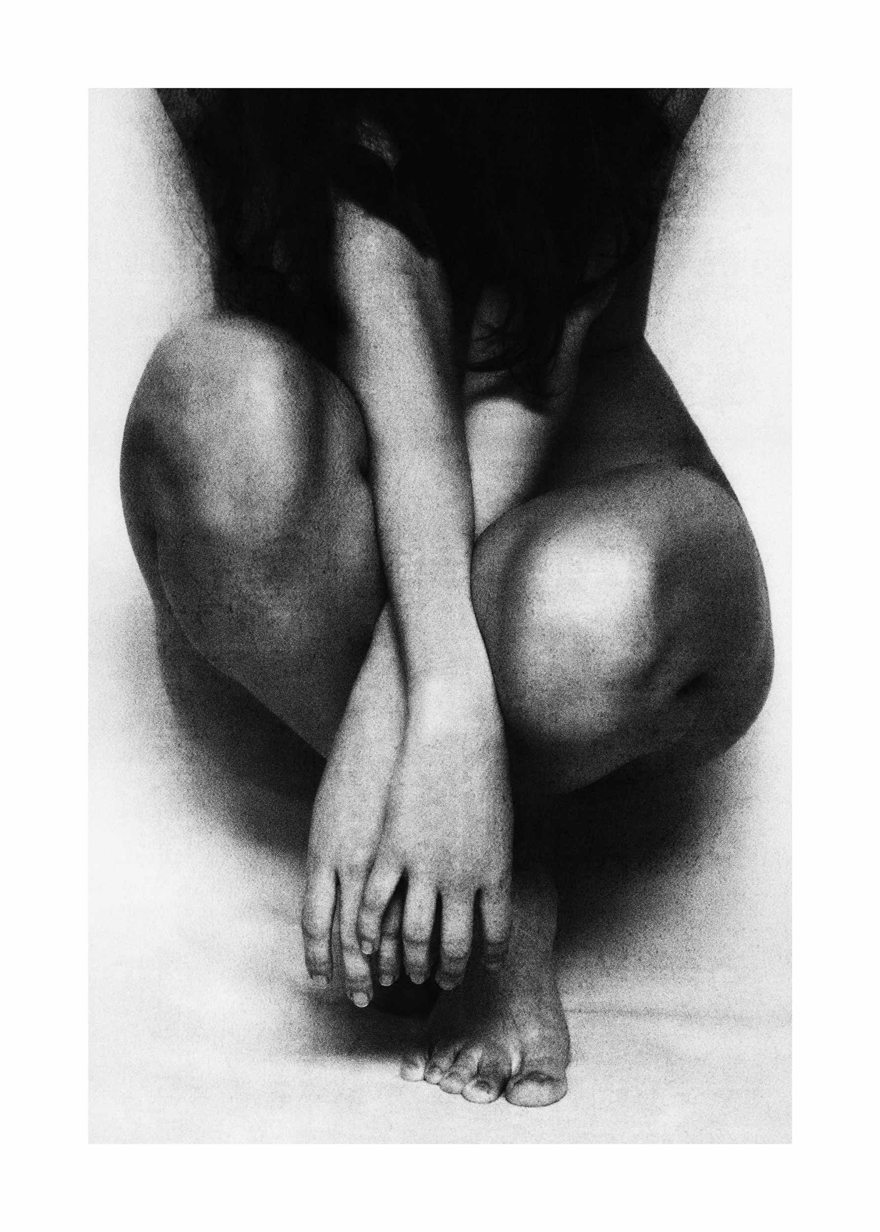 Blurred Body Poster - Black and white figure photography (21x30 cm)