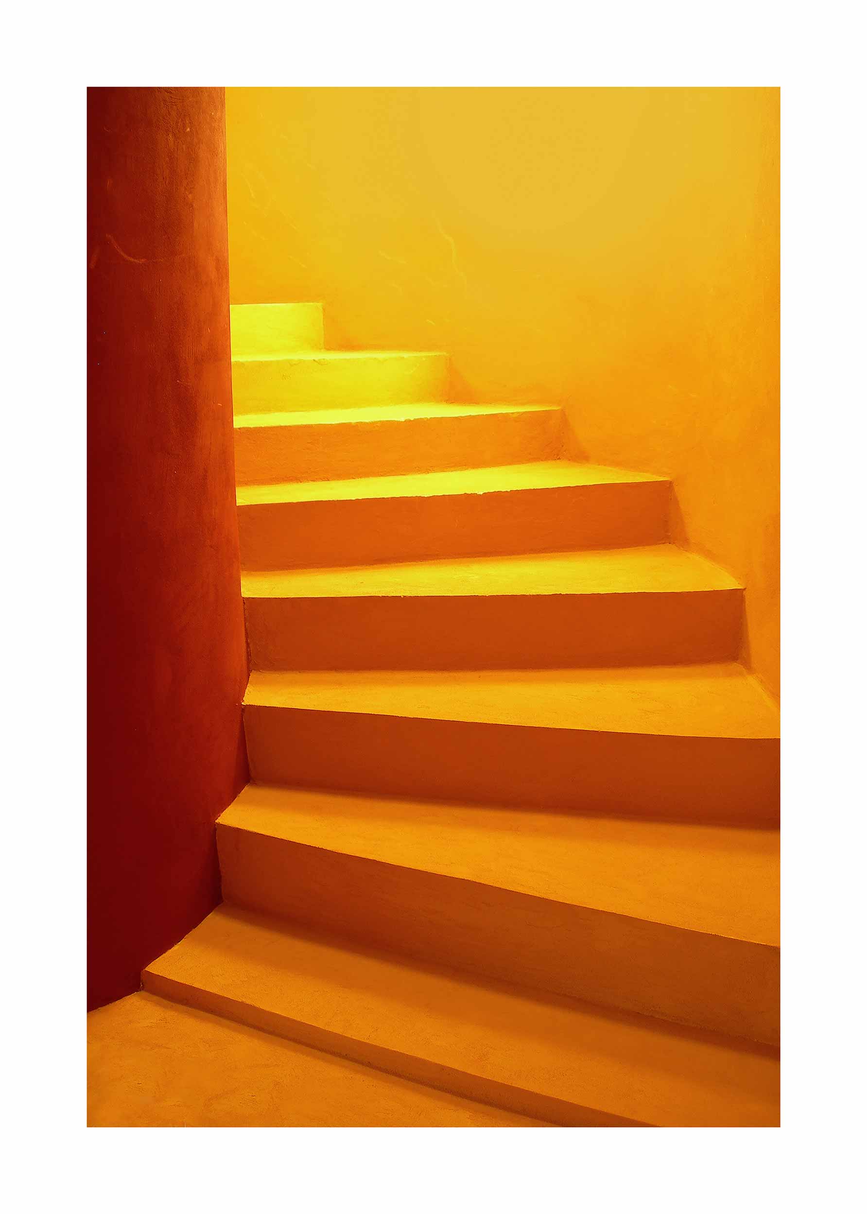 Yellow Stairs Poster - Architekturfotografie (40x50 cm)