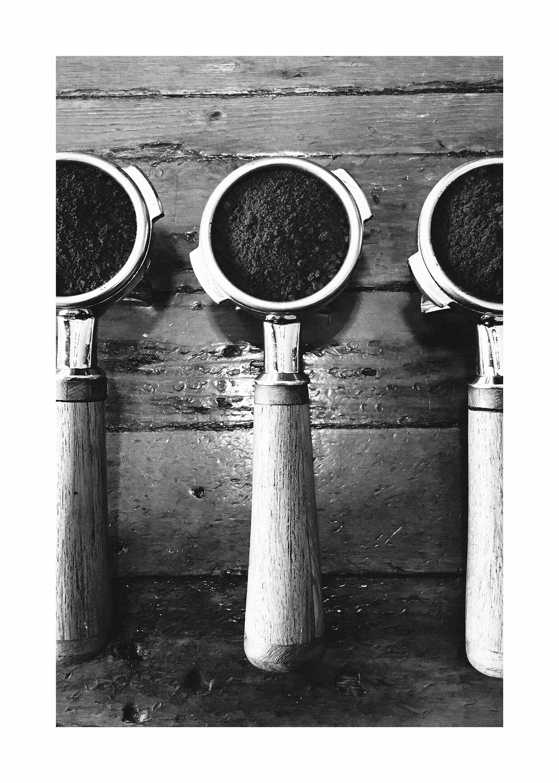 Coffee Grounds Poster - Kaffeefotografie in Schwarzweiß (21x30 cm)