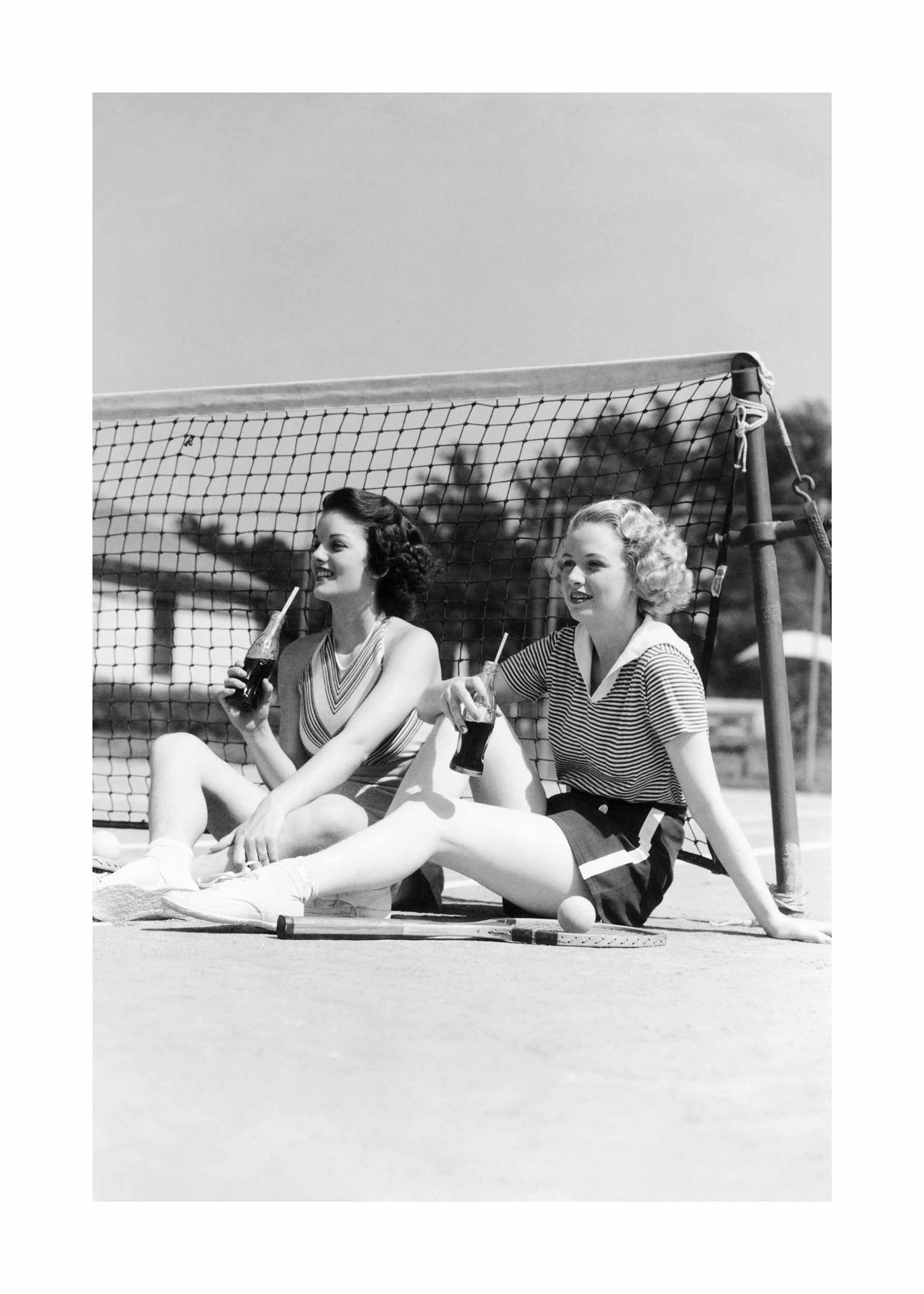 Time Out poster - Tennisfotografi i svartvitt (50x70 cm)