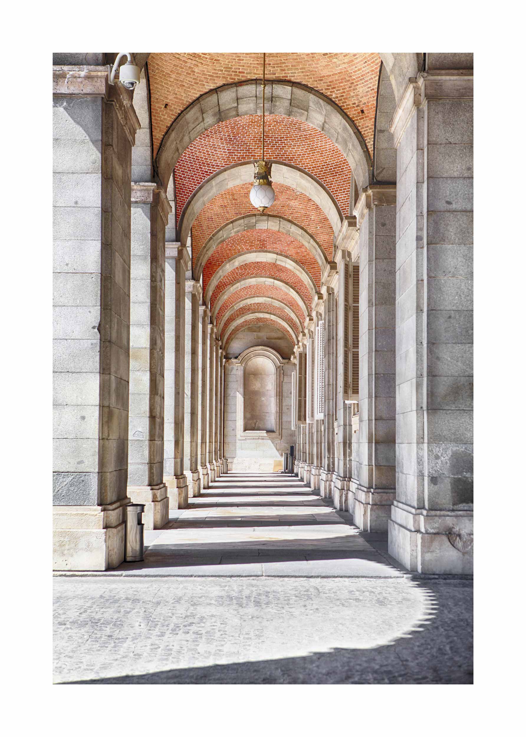Colonnade poster - Architectural photography (70x100 cm)