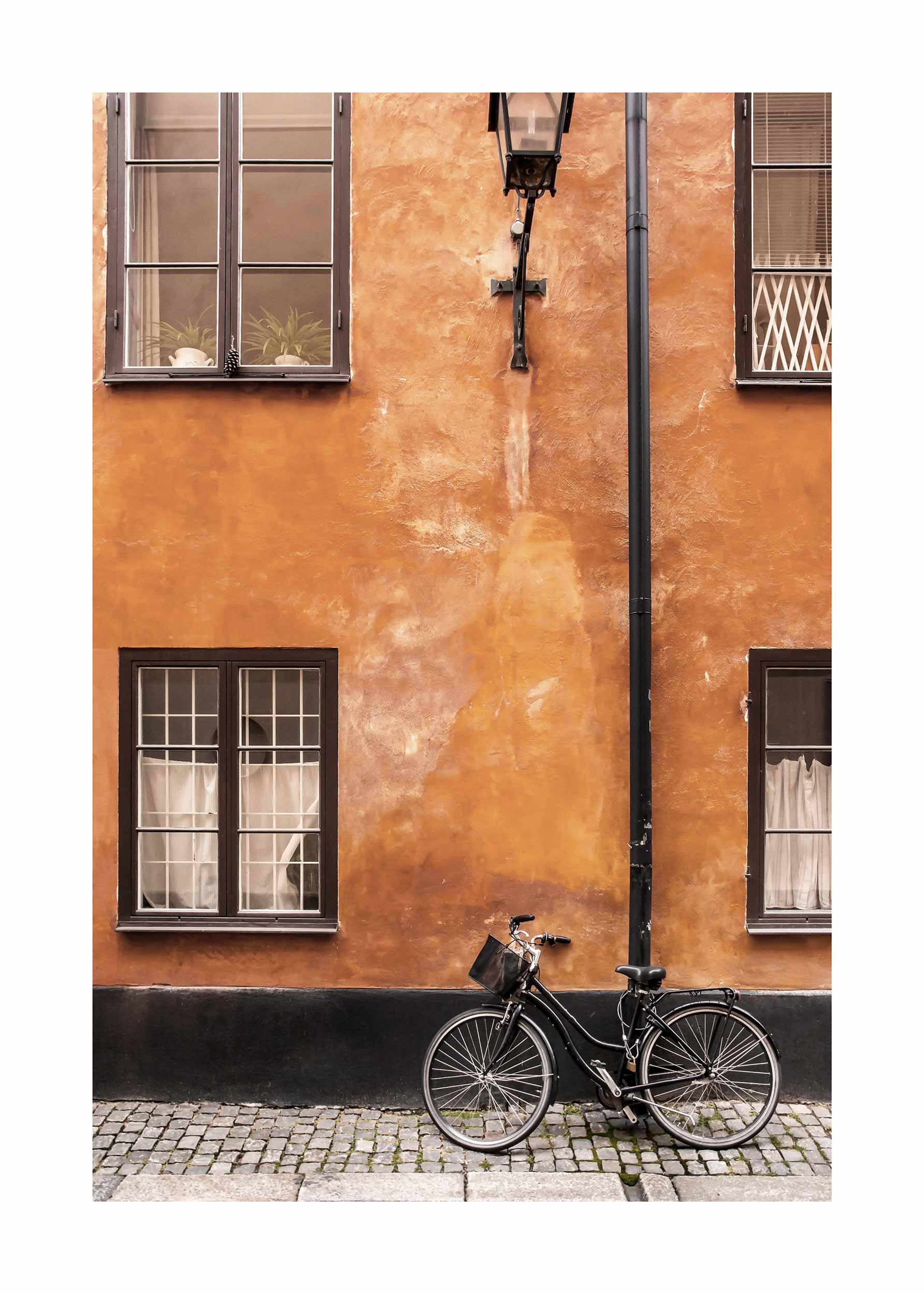 Bike Old Town Stockholm Poster - Street photography (30x40 cm)