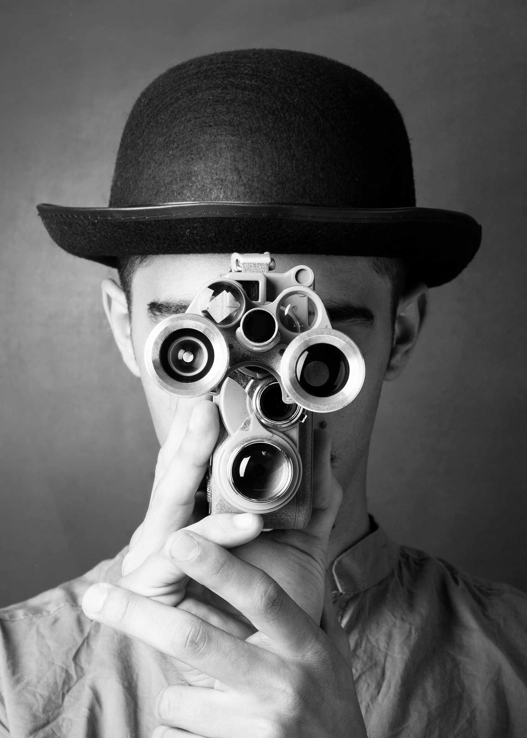 Camera Rolling Poster - Black and white portrait photography (30x40 cm)