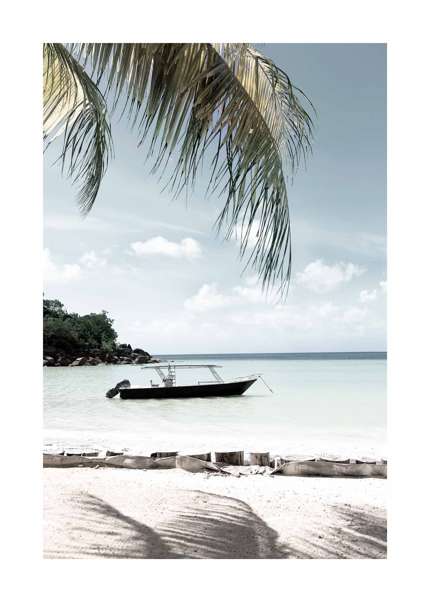 Boat in Bay Poster - Beach photography (40x50 cm)