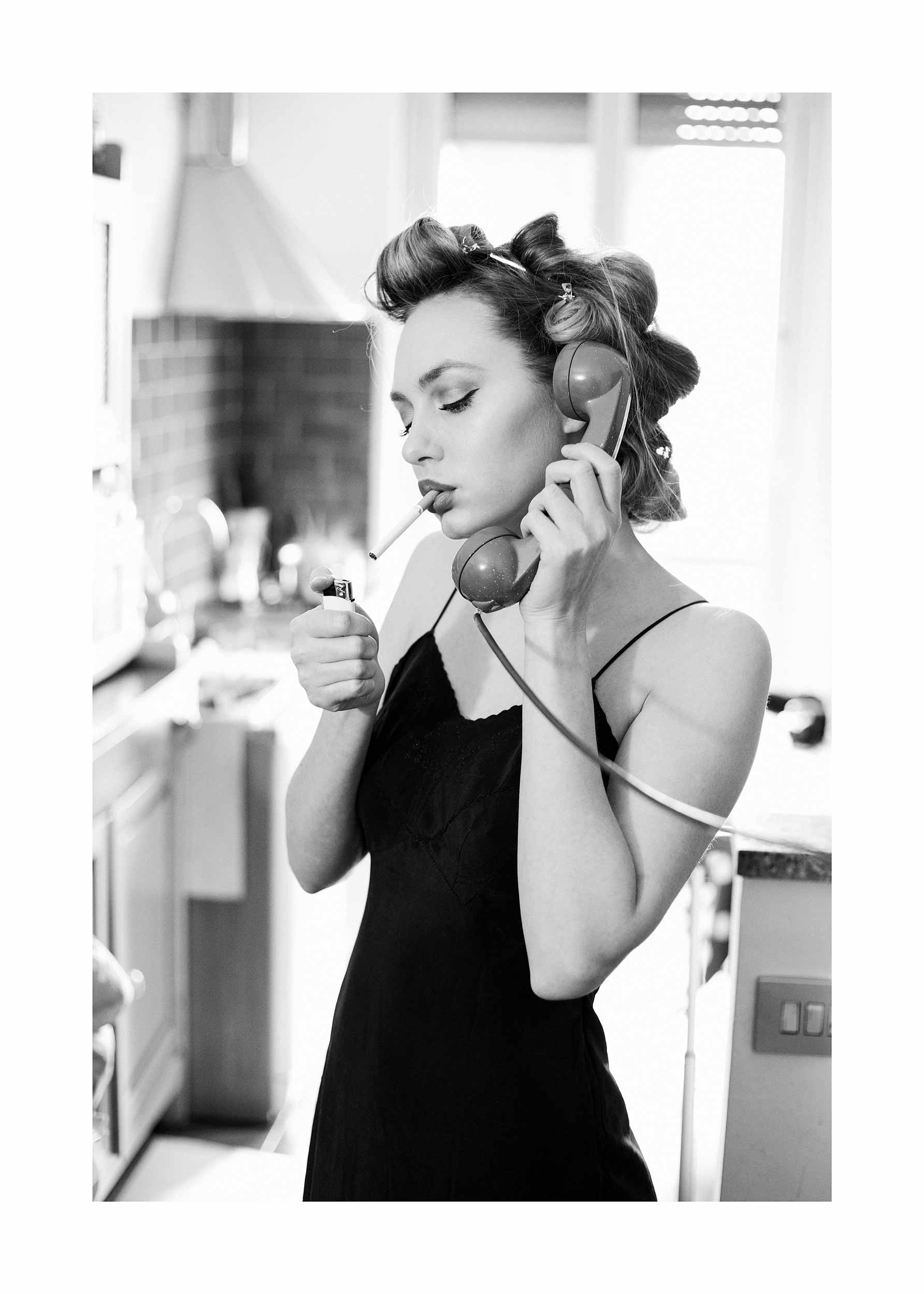 Smoking Hot Poster - Black and white fashion photography (30x40 cm)