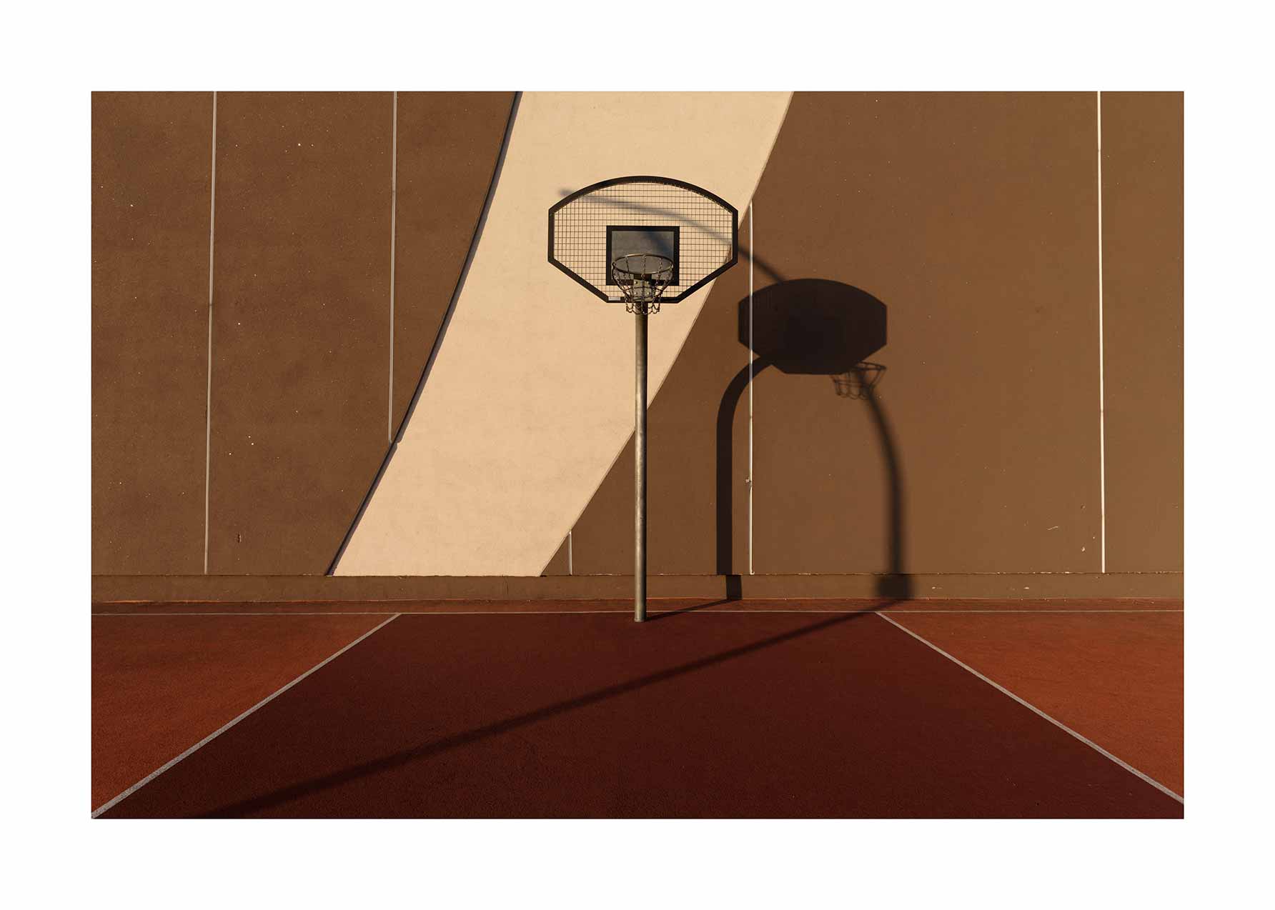 Retro Basketball Court Poster - Basketball court photography (50x70 cm)