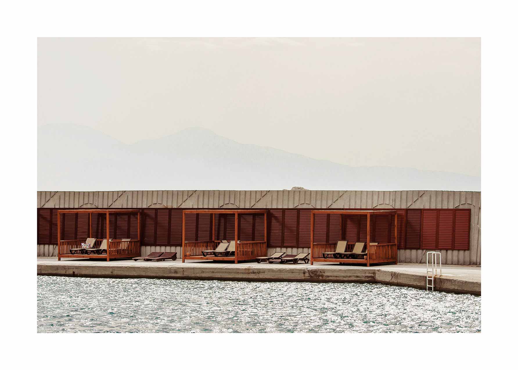 Empty Resort Poster - Coastal landscape photo (50x70 cm)