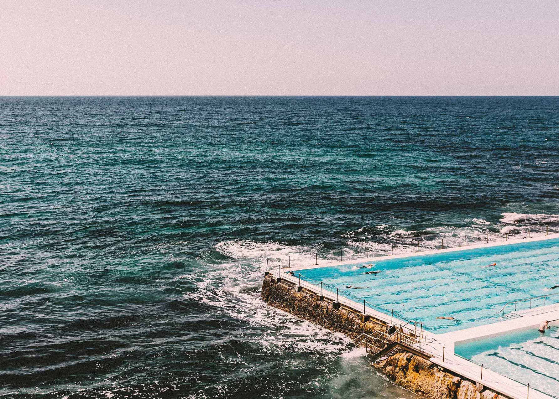 Bondi Beach Ocean Pool poster - Beach photography (30x40 cm)