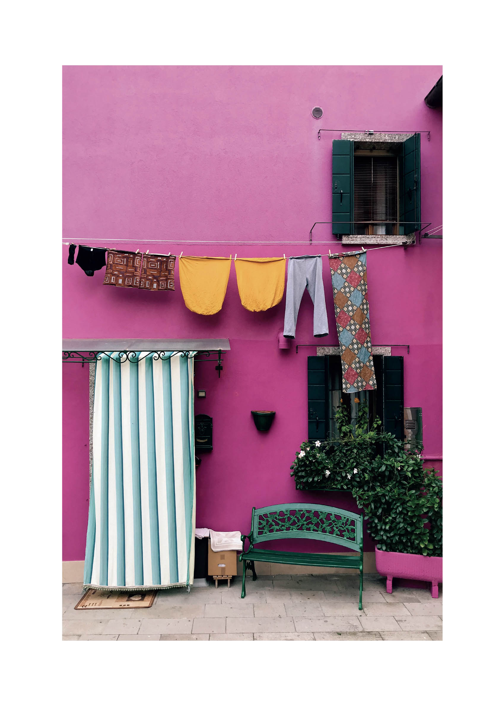 The Pink Wall Poster - Architekturfotografie (21x30 cm)