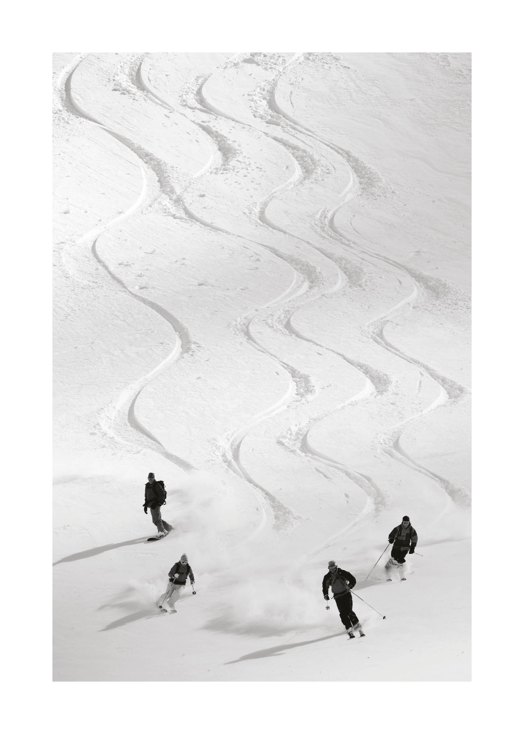 Skiing Down the Slope Poster - Black and white skiing photography (30x40 cm)