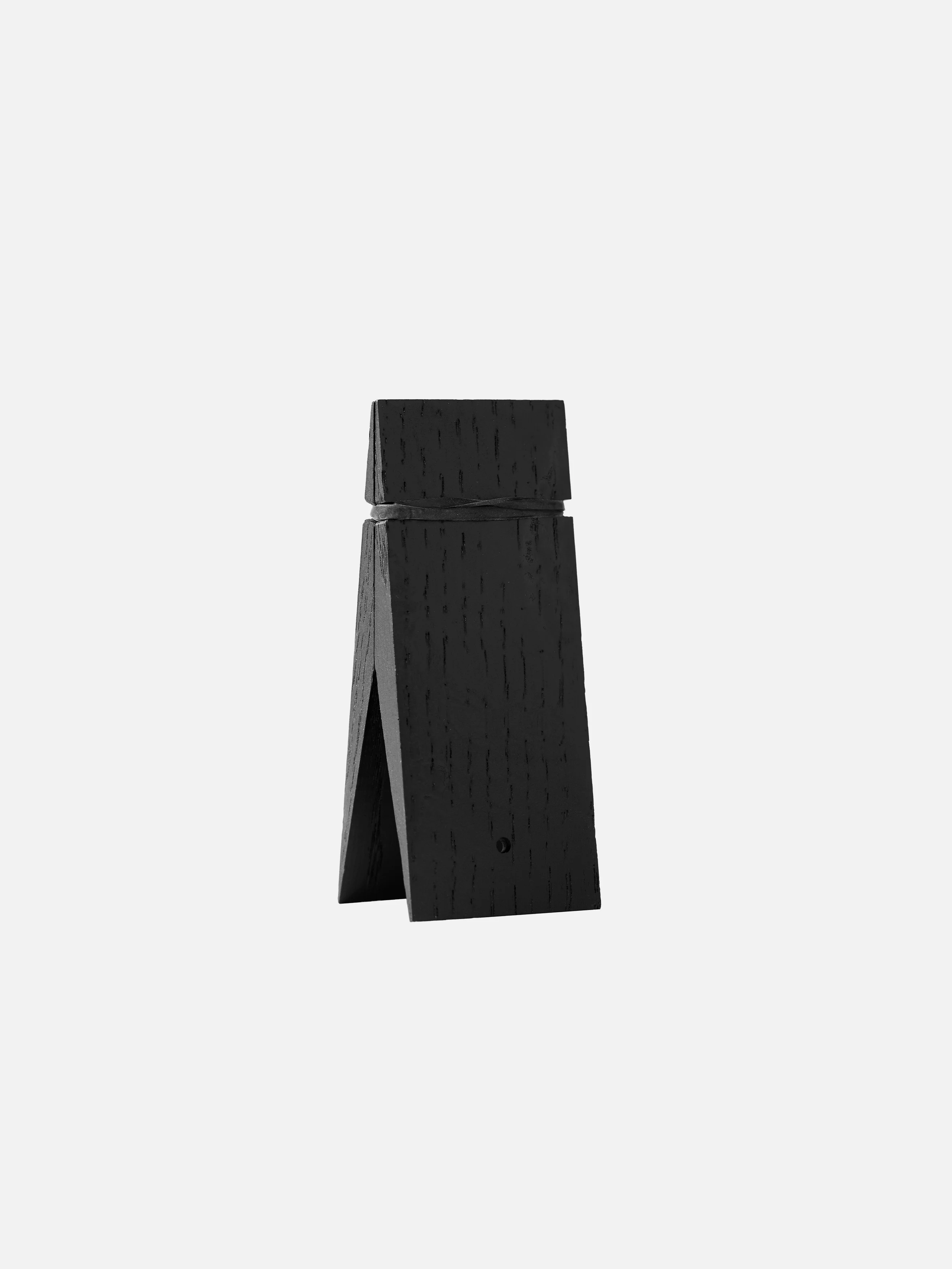 Moebe Pinch Black - Black ash wood clip (95H x 40L x 37W mm)
