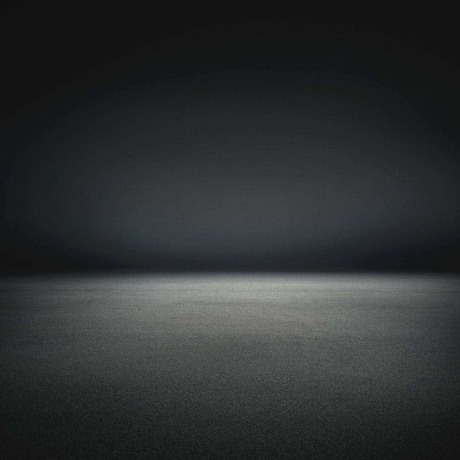 A Silent Moment Canvas - Dark gradient on canvas (50x50 cm)